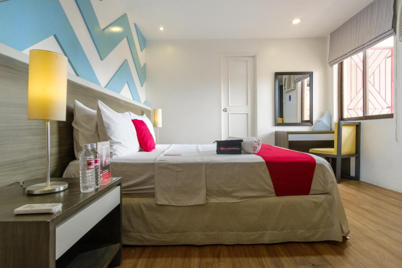 Reddoorz Plus @ Casino Street Makati Makati City Екстериор снимка