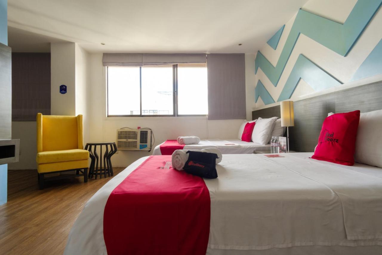 Reddoorz Plus @ Casino Street Makati Makati City Екстериор снимка